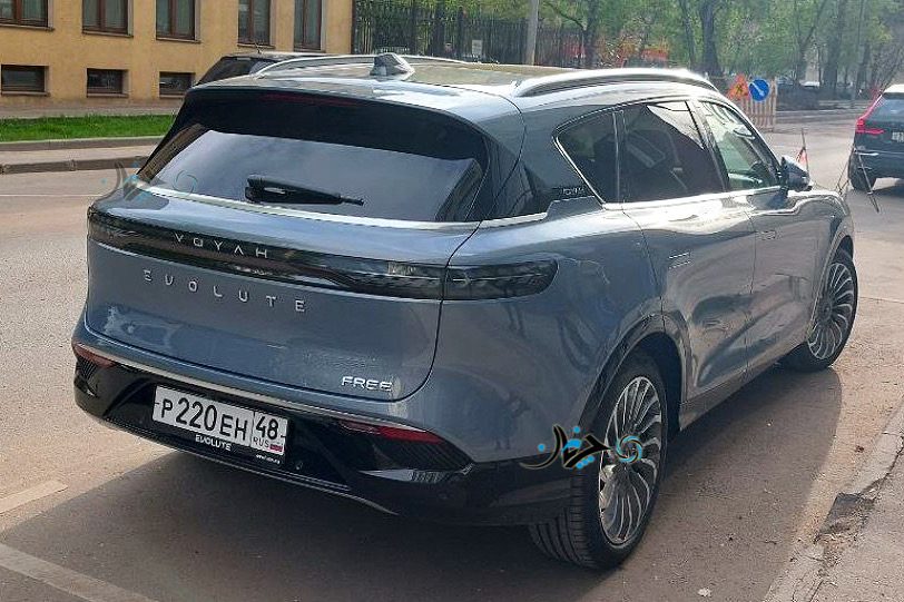 وویا فری، لوکس‌ترین خودرو برند دانگ فنگ در روسیه دیده شد!