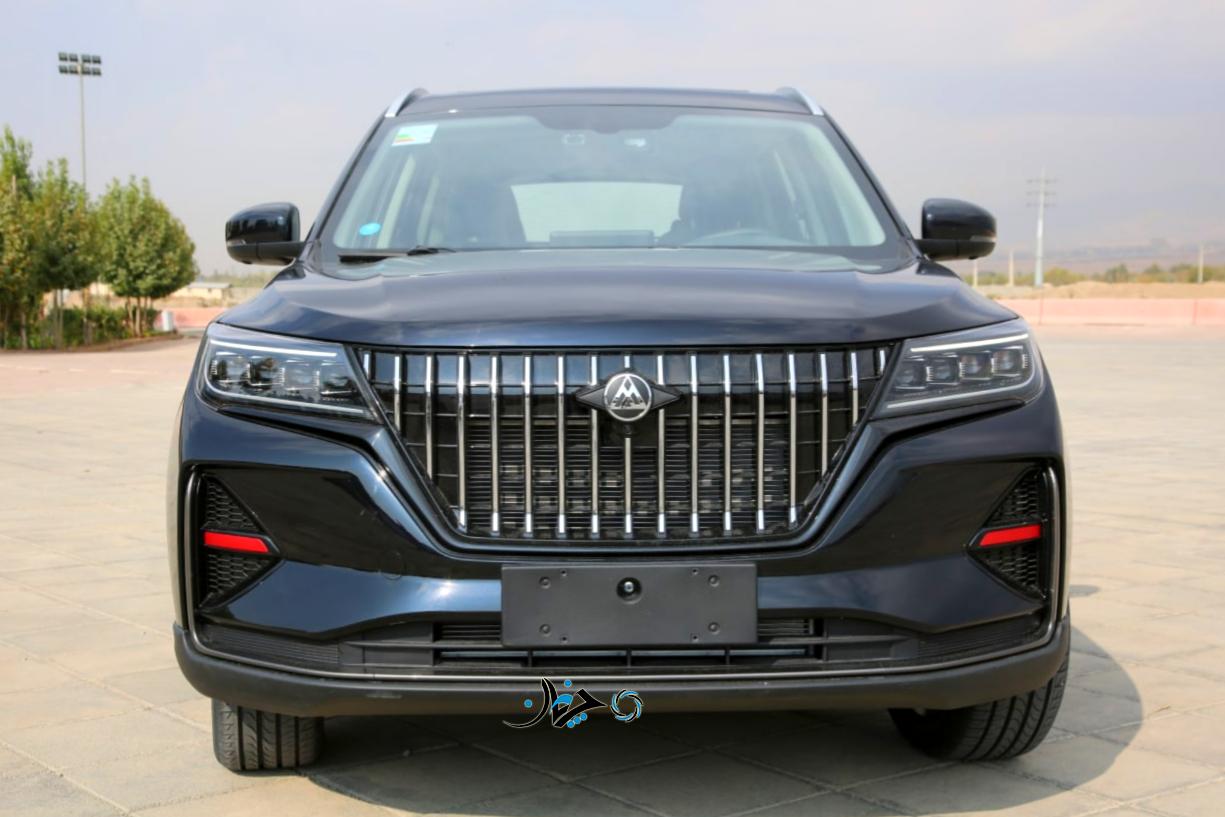 نگاهی به مکث تیارا 7 نفره؛ اولین کراس‌اوور مونتاژی مکث موتور و گروه ماموت