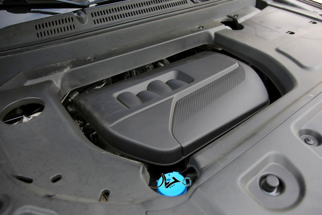 نگاهی به مکث تیارا 7 نفره؛ اولین کراس‌اوور مونتاژی مکث موتور و گروه ماموت