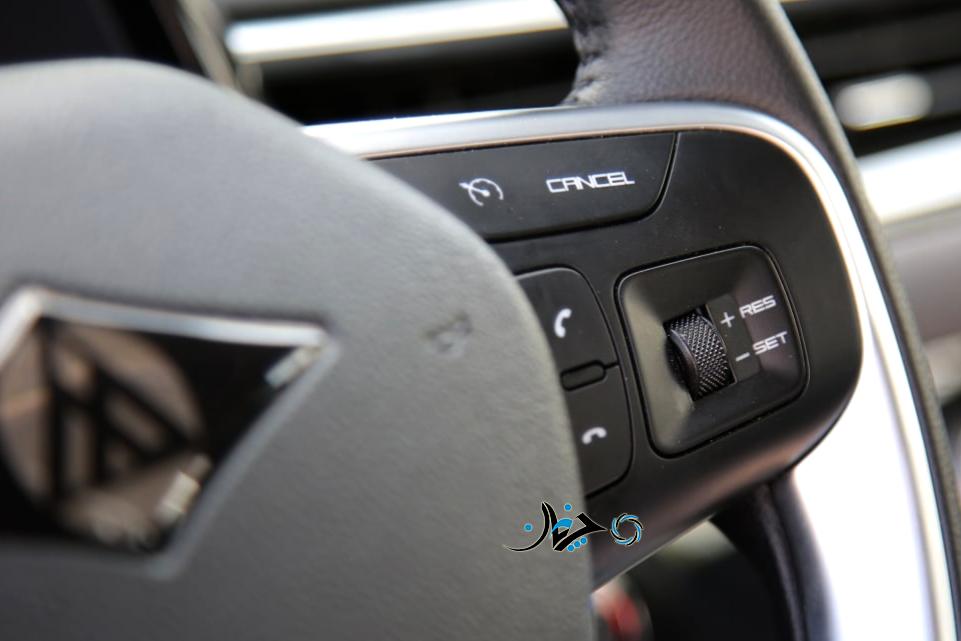 نگاهی به مکث تیارا 7 نفره؛ اولین کراس‌اوور مونتاژی مکث موتور و گروه ماموت