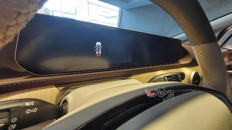 شرکت فردا موتور با عرضه سوبا M4 قصد معرفی لوکس ترین خودور ایران دارد. برند SUBA محصولاتی لوکس دارد و خودروی 7 نفره SUBA M4 با مشخصات فنی