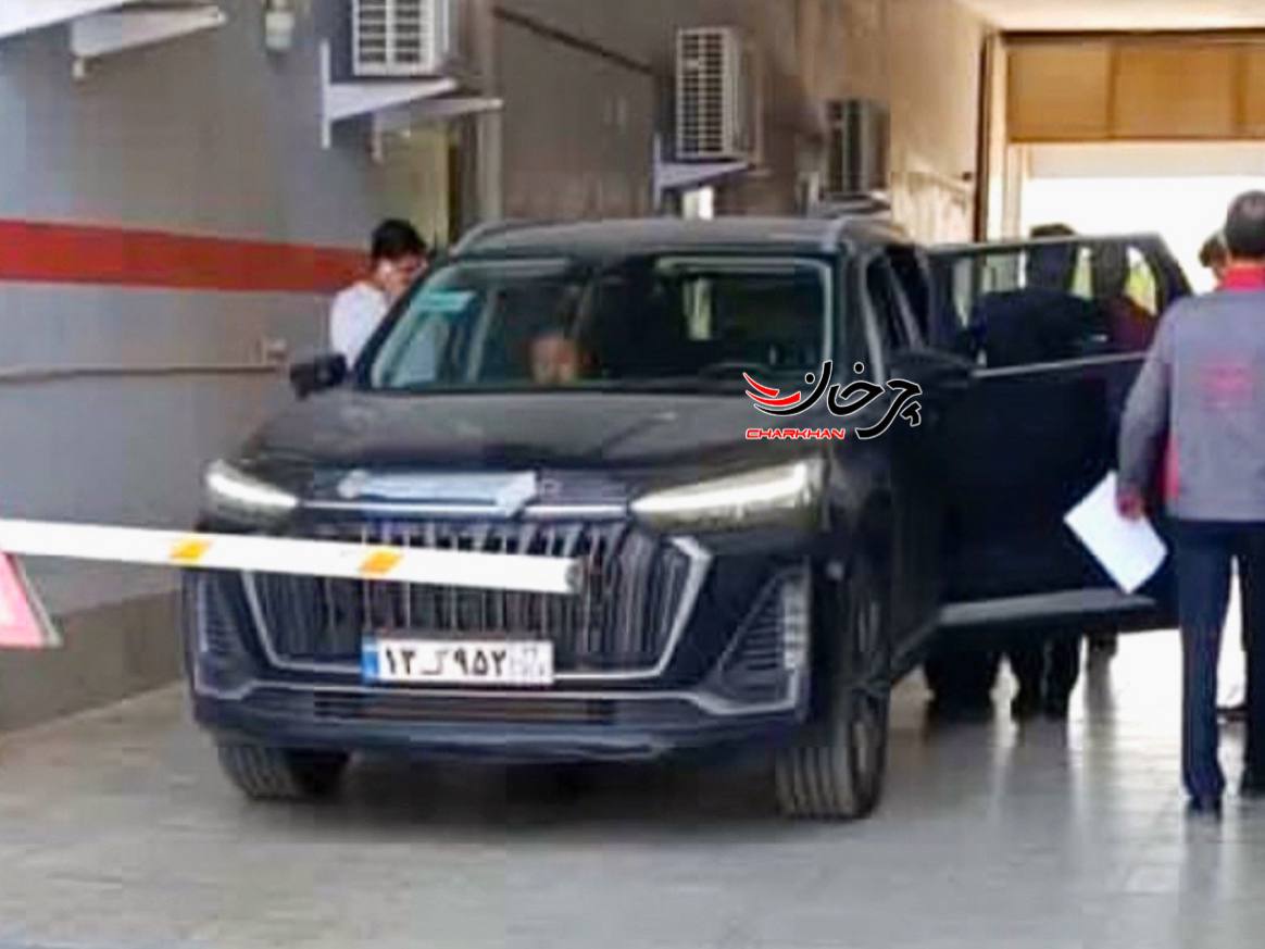 نسخه جدید اکسید VX مدیران خودرو با پلاک گذر موقت دیده شد اکسید وی ایکس - EXEED VX IN IRAN در حال تست در ایران مدیران خودرو