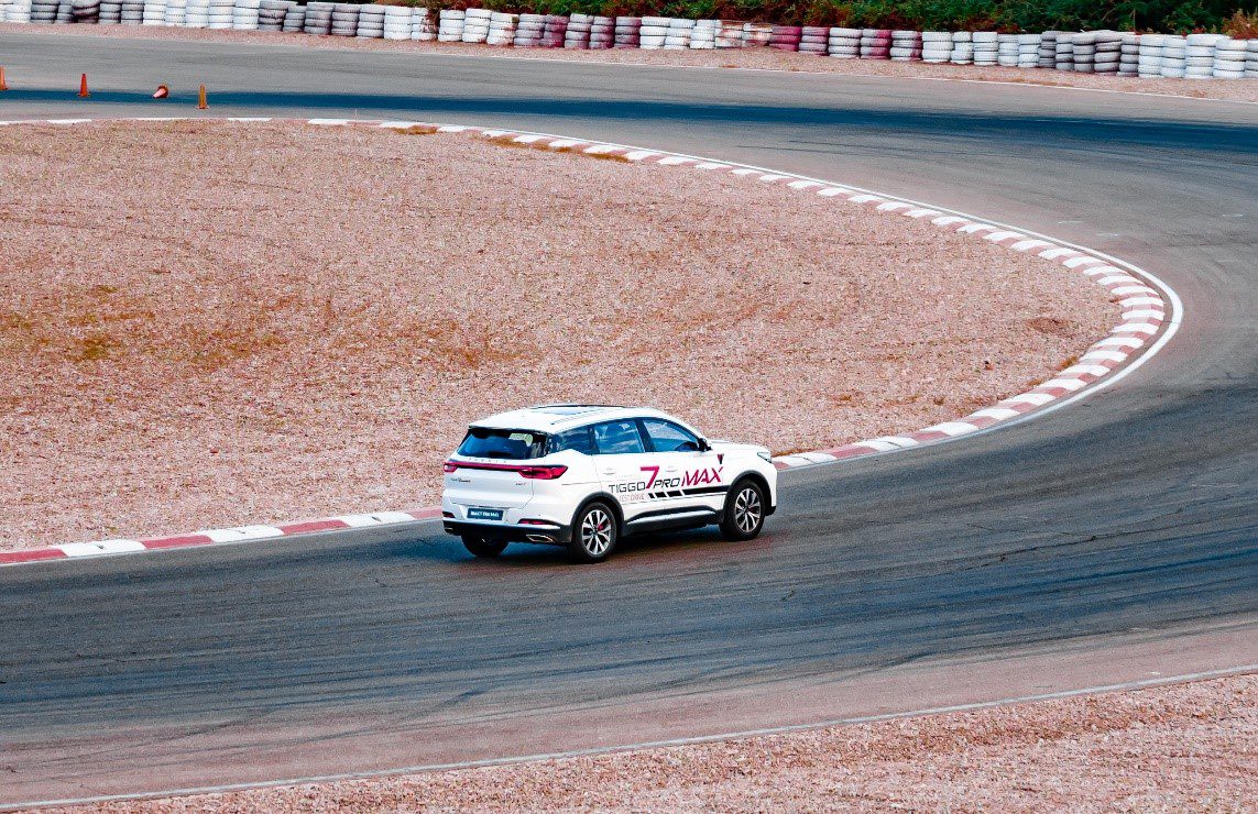 تست‌درایو تیگو 7 پرو مکس: میعادگاهی برای زیبایی، قدرت و تکنولوژی