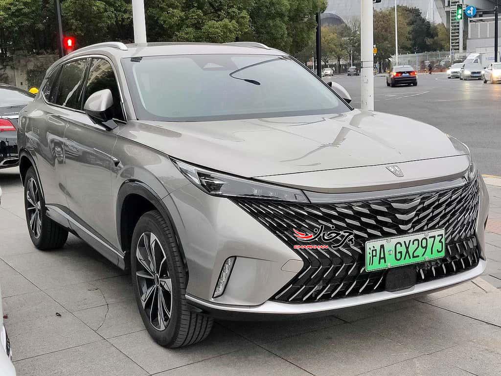 نمونه اولیه رووی ROEWE eRX5 با پارس خودرو به ایران میآید! رووی روئوی آر یکس 5 پلاگین هیبرید پارس خودرو - ROEWE RX5