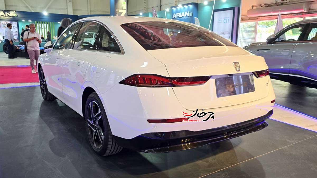 نگاهی به غرفه فردا موتورز در نمایشگاه تحول صنعت خودرو