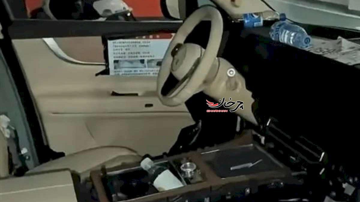 مدل Aito M8 در حال انجام آزمایش‌های مختلف لو رفت