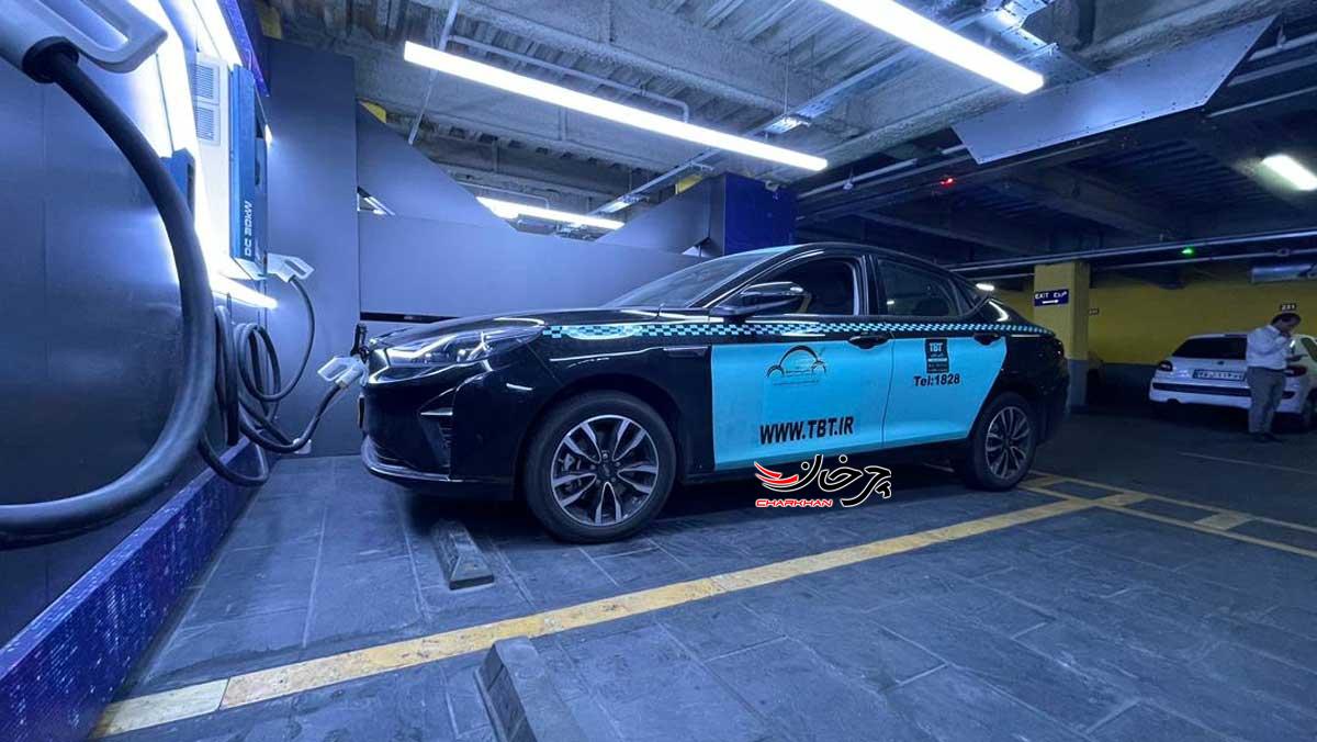 کرمان موتور پیشگام در ایجاد و راه اندازی ایستگاه شارژ خودروهای برقی در مراکز خرید تهران