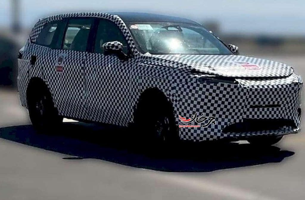 مدل Aito M8 در حال انجام آزمایش‌های مختلف لو رفت