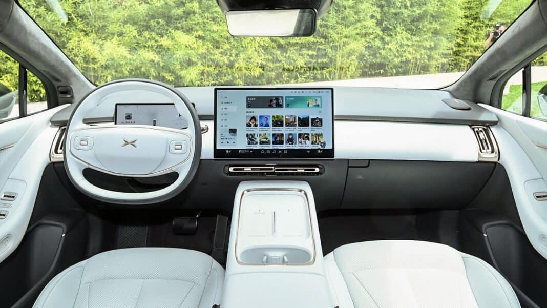 معرفی رسمی خودروی خودران +Xpeng P7 در چین