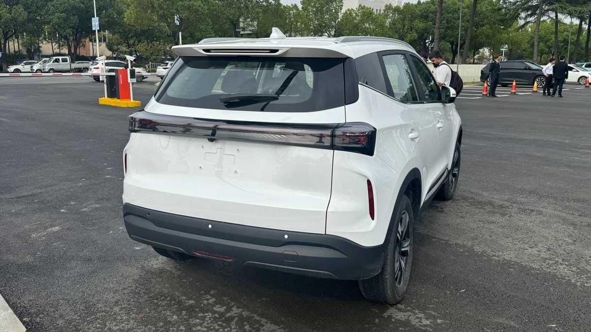 ام وی ام X55 پرو مکس با طراحی جدید معرفی شد