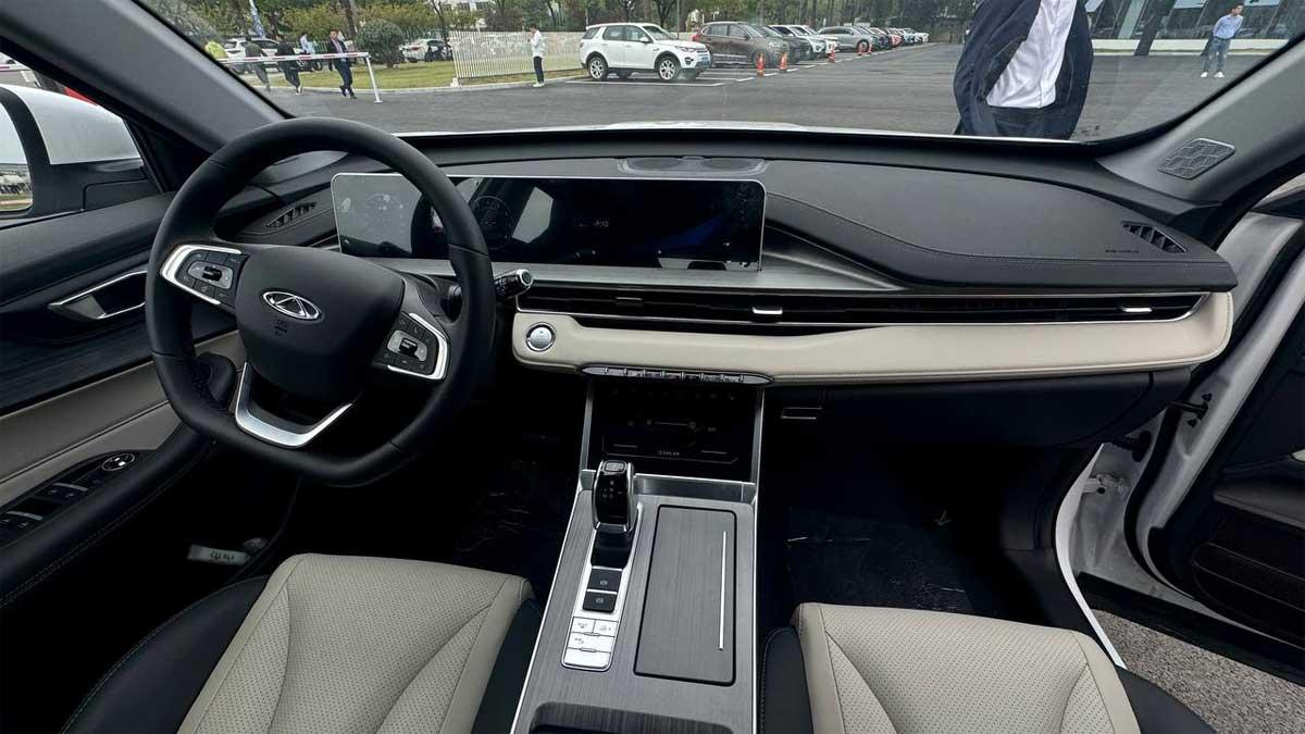 ام وی ام X55 پرو مکس با طراحی جدید معرفی شد