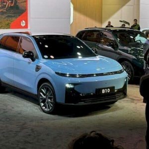 شاسی‌بلند جدید لیپ موتور B10 در نمایشگاه پاریس رونمایی شد
