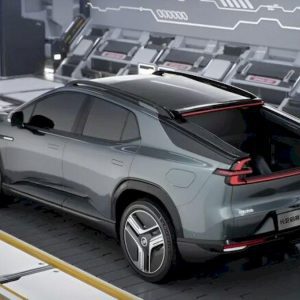 چانگان نئو E07 با قیمت اولیه 35,100 دلار به بازار می‌آید