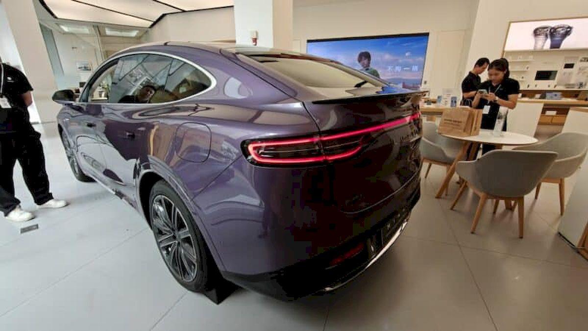 لوکسید R7 ترکیبی از سرعت، مدرن بودن و هوشمندی