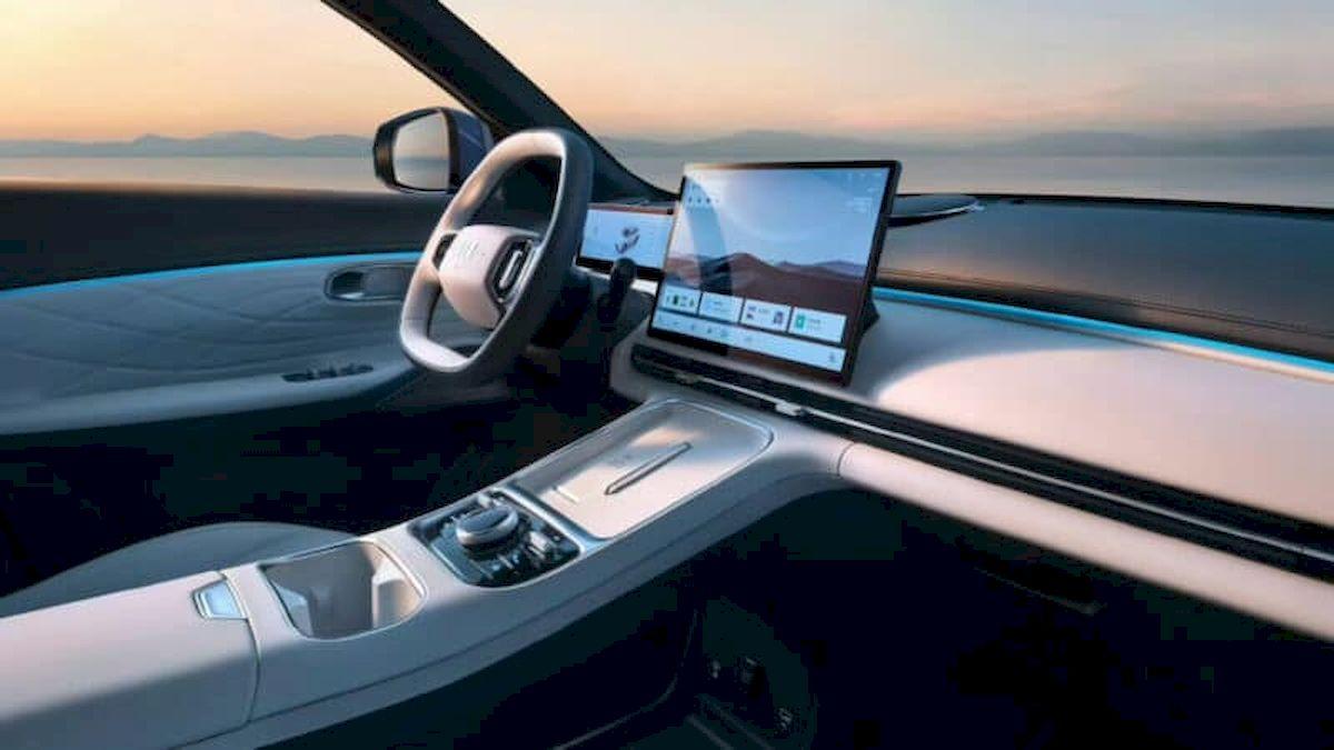 جیلی گلکسی استارشیپ 7 با سیستم PHEV 2.0 به بازار عرضه می‌شود