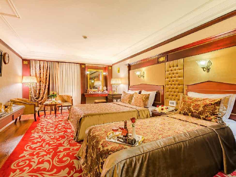 اقامت لوکس در هتل گلدن پالاس مشهد | تجربه‌ای بی‌نظیر