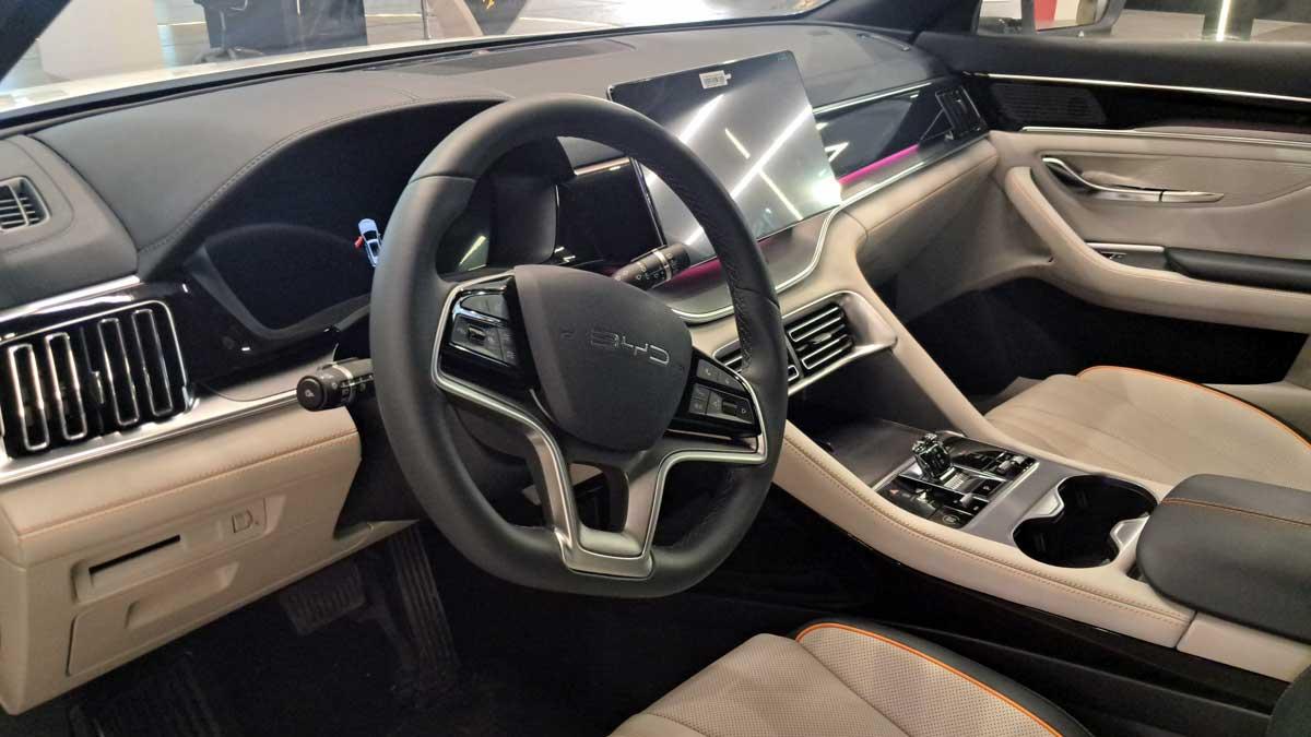 نگاهی به ویژگی‌های بی وای دی سانگ پلاس بی ام کارز