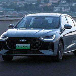 2370 کیلومتر با یک باک و شارژ کامل: چری فالوین A8L رکورد گینس را شکست