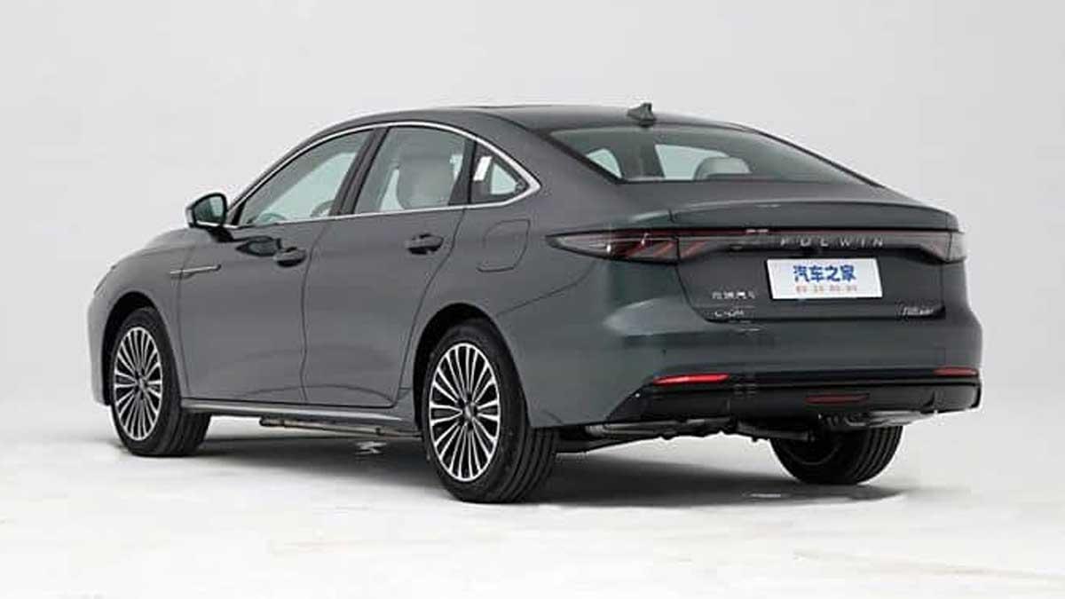 2370 کیلومتر با یک باک و شارژ کامل: چری فالوین A8L رکورد گینس را شکست