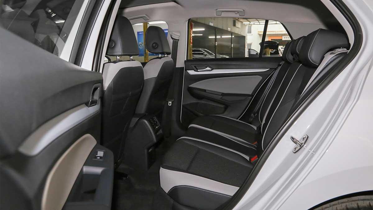 فولکس واگن گلف پرو