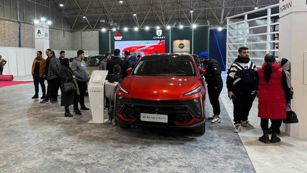 حضور گروه آرین با محصولات سبک و سنگین در نمایشگاه خودروی تبریز