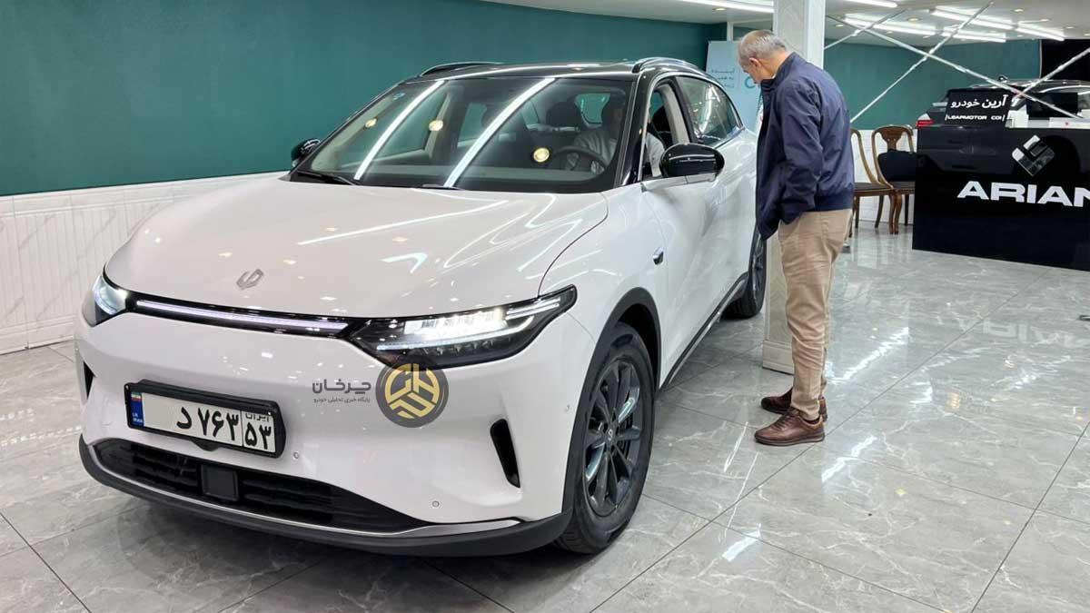 اولین نمونه‌های لیپ موتور C11 و GAC آیون آرین خودرو پلاک شدند