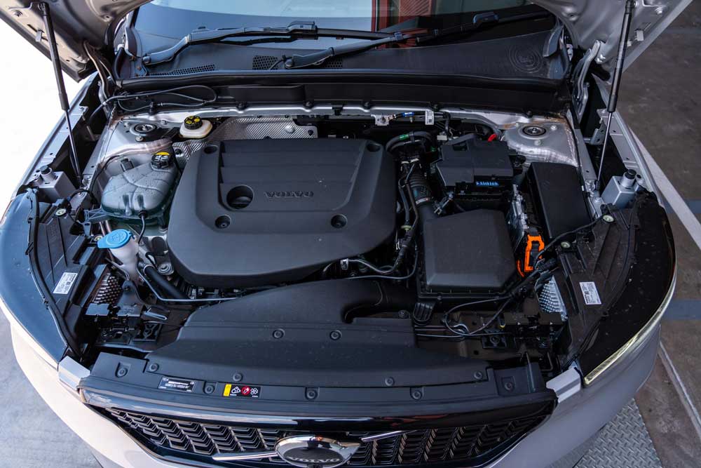 ولوو XC40 مدل 2025