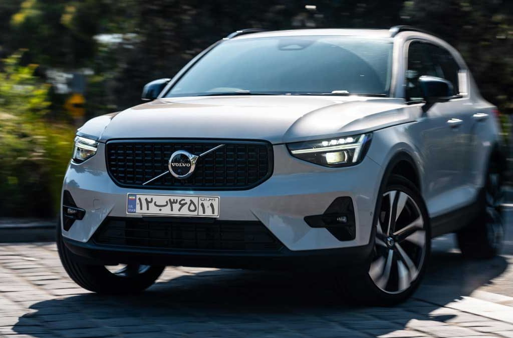 ولوو XC40 مدل 2025