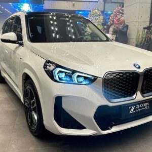 رونمایی از بی ام و iX1 برقی وارداتی ژوبین خودرو