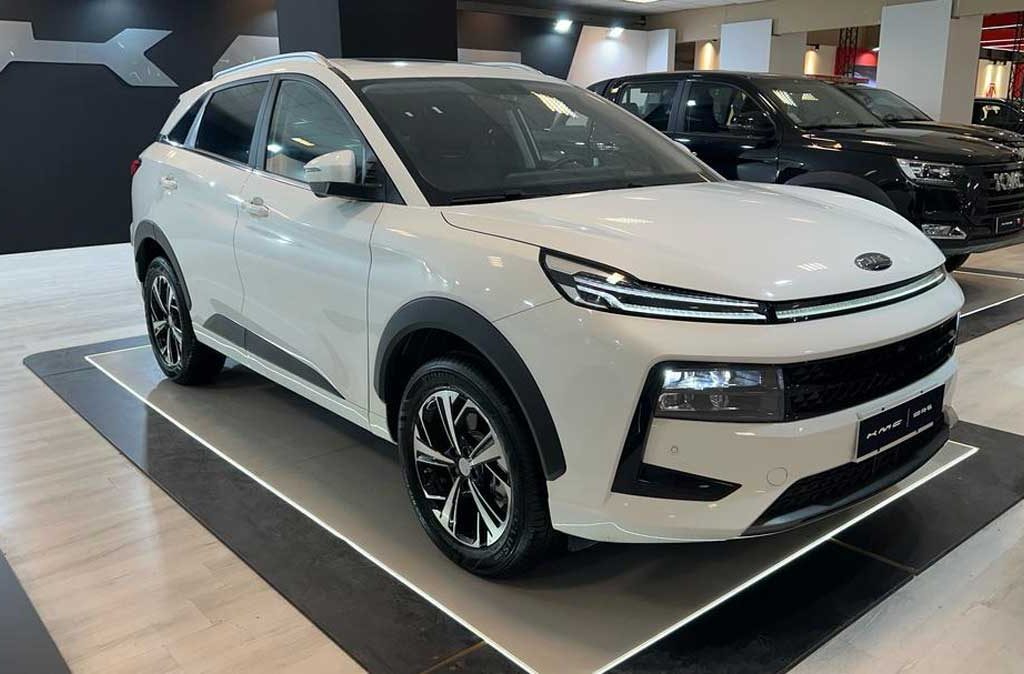 کی ام سی SR6 در نمایشگاه خودروی کرمان رونمایی شد