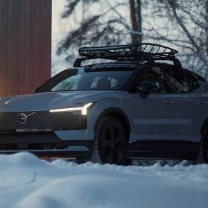 ولوو EX30 کراس کانتری