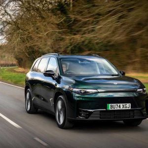 لیپ‌موتور C10: مشخصات فنی و طراحی ظاهری یک SUV الکتریکی خانوادگی
