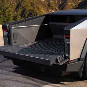 تجربه رانندگی با تسلا سایبرتراک