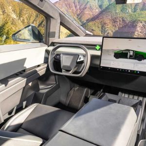 تجربه رانندگی با تسلا سایبرتراک