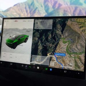 تجربه رانندگی با تسلا سایبرتراک