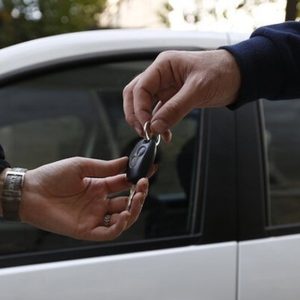 افزایش قیمت خودرو و زمین بازی کلاهبرداران