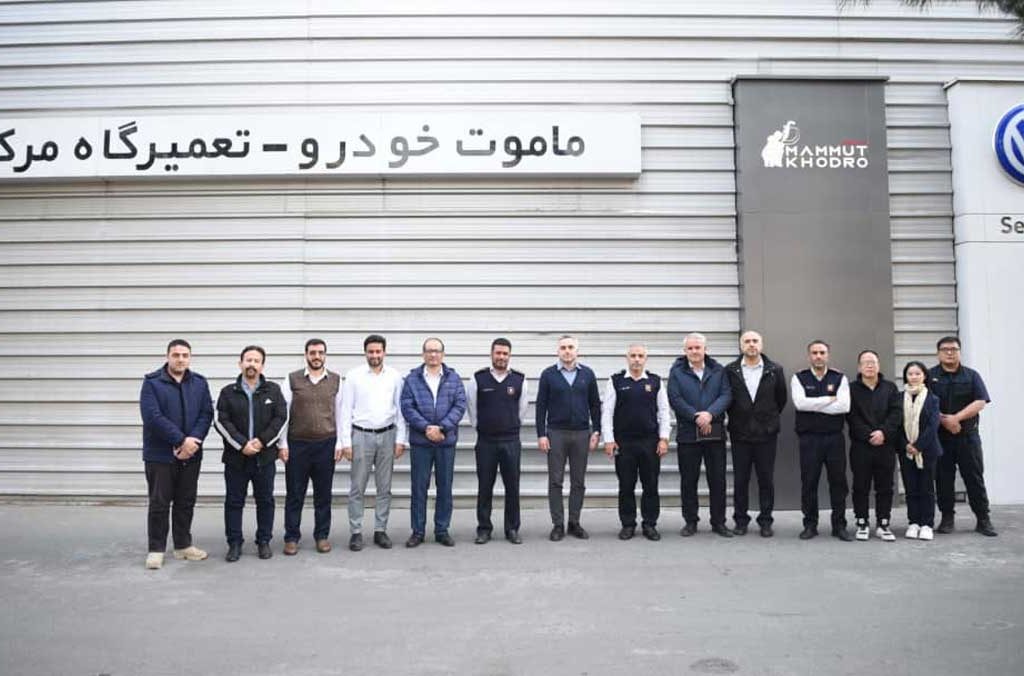 نشست آموزشی ایمنی خودروهای برقی: همکاری ماموت خودرو و سازمان آتش‌نشانی تهران