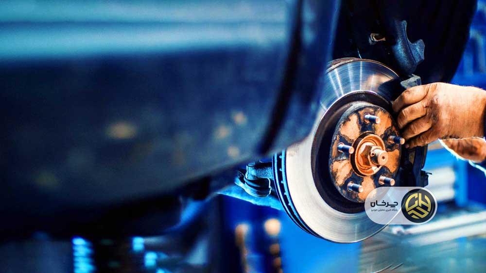 آموزش گام‌به‌گام تعویض لنت ترمز جلو و عقب خودرو