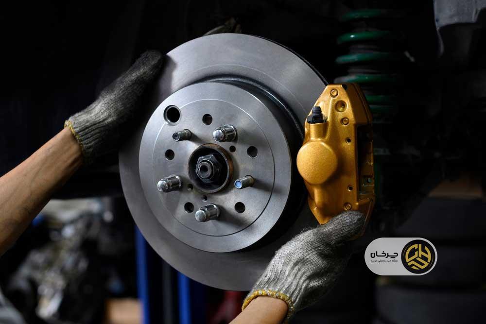 آموزش گام‌به‌گام تعویض لنت ترمز جلو و عقب خودرو