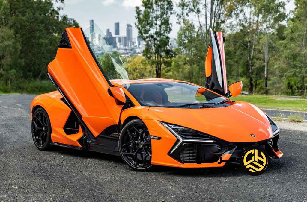 لامبورگینی Revuelto