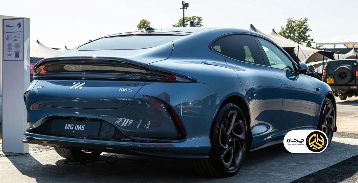 مدل جدید ام‌جی IM5 از نظر قیمت و بُرد حرکتی از تسلا مدل ۳ برتر است!