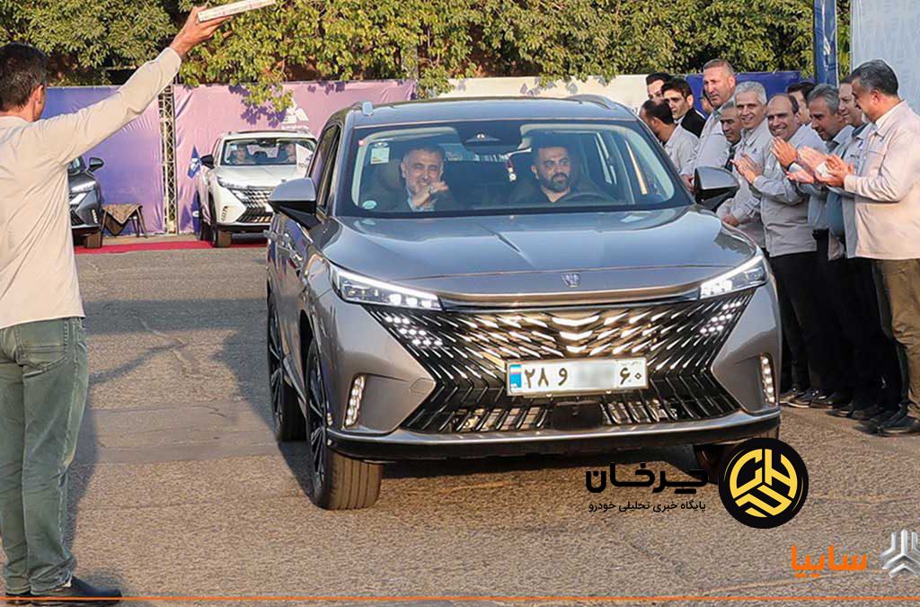 تحویل خودرو رووی eRX5