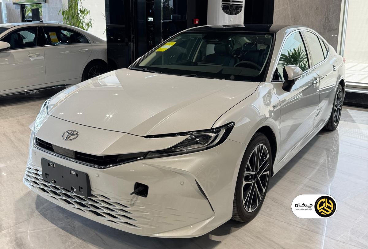 تویوتا کمری هیبرید