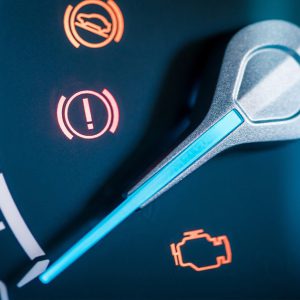 معنای تمام چراغ‌های هشدار دهنده روی داشبورد (راهنمای جامع)