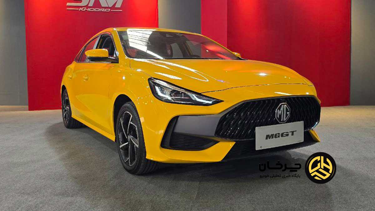 غرفه فردا موتور در نمایشگاه خودروی تبریز