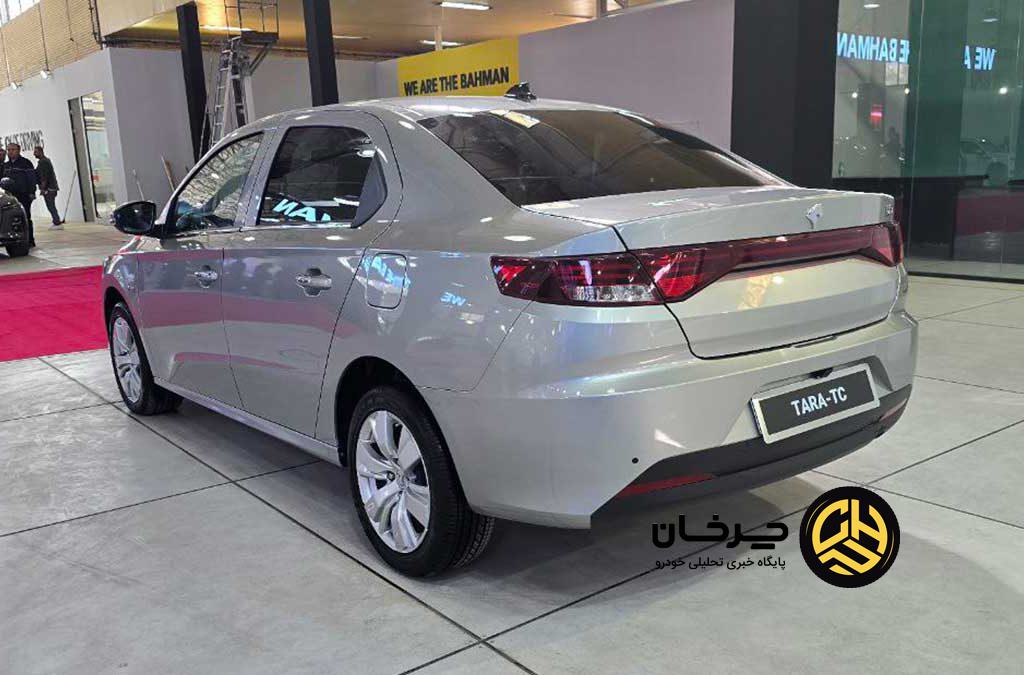 غرفه ایران خودرو در نمایشگاه تبریز