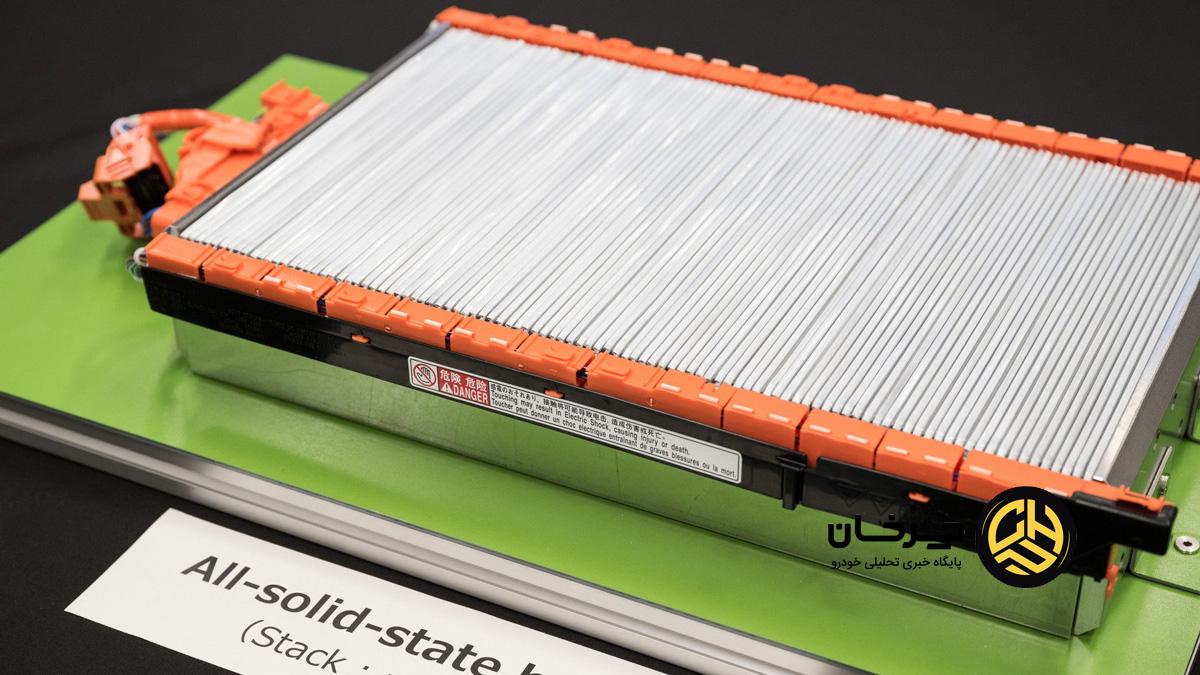 باتری جامد-مایع