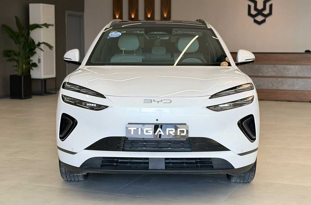 BYD سیلاین وارداتی 06 تیگارد موتور