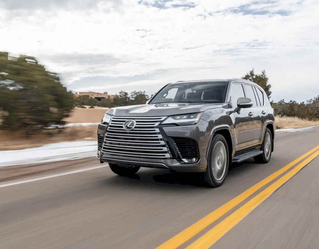 لکسوس LX