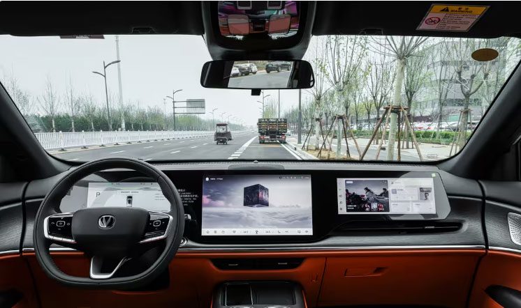 چانگان در نمایشگاه پکن 2026 دست پر آمد؛ Eado و CS75 PLUS هیبریدی با قیمت شگفت‌انگیز